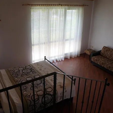 Bignonia Villa *
